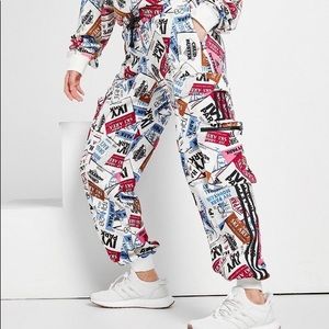 Ivy Park Ski Sweatpants- Gender Neutral
